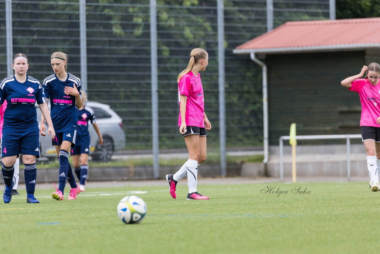 Bild 173 - wCJ Osterroenfelder TSV - VfL Pinneberg : Ergebnis: 0:15